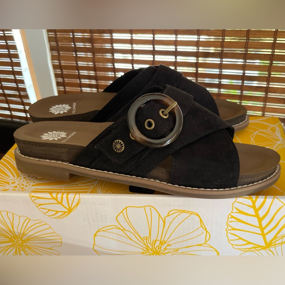 Brand New - Yellow Box Kasmira Sandal Black Suede Upper Size 6